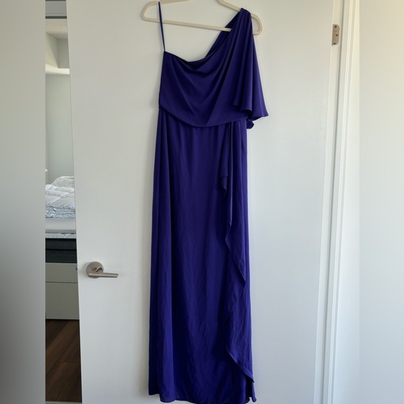 BCBGMaxAzria Kendal One Shoulder Maxi Dress - Picture 5 of 8